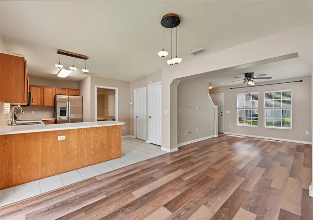 Photo 2 of Townhouse for sale at 150 Sawtooth Dr, Valrico, FL 33594 | MLS# TB8543172 | Listing updated on 2026-09-23