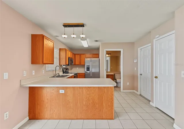 Photo 3 of Townhouse for sale at 150 Sawtooth Dr, Valrico, FL 33594 | MLS# TB8543172 | Listing updated on 2026-09-23