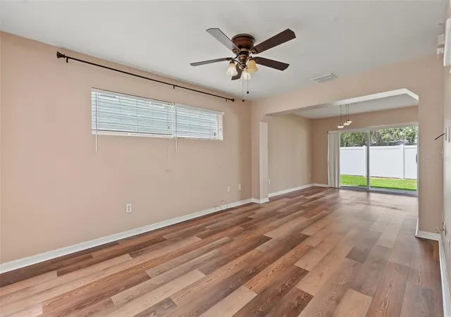 Photo 3 of Townhouse for sale at 150 Sawtooth Dr, Valrico, FL 33594 | MLS# TB8543172 | Listing updated on 2026-09-23