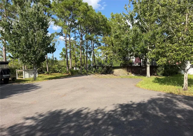 Photo 2 of Manufactured home for sale at 5655 Palm Ave, Okeechobee, FL 34972 | MLS# S5156459 | Listing updated on 2026-09-04