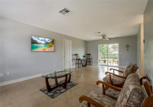 Photo 4 of Single family home for sale at 2633 Beal St, Deltona, FL 32738 | MLS# O6437177 | Listing updated on 2026-09-02