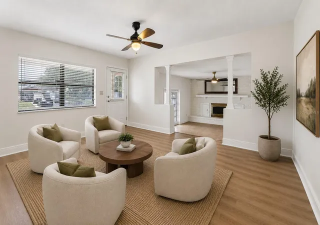 Photo 3 of Single family home for sale at 3707 Pelican Ln, Orlando, FL 32803 | MLS# O6437184 | Listing updated on 2026-09-16
