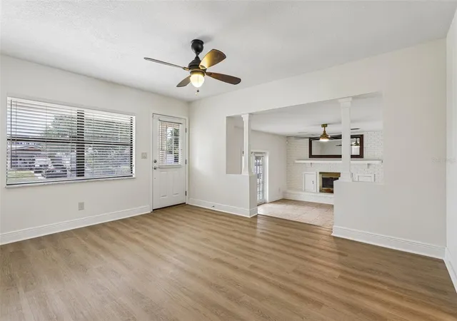 Photo 4 of Single family home for sale at 3707 Pelican Ln, Orlando, FL 32803 | MLS# O6437184 | Listing updated on 2026-09-16
