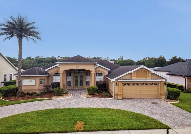 Photo 2 of Single family home for sale at 1413 Canal Point Rd, Longwood, FL 32750 | MLS# V4950958 | Listing updated on 2026-10-06