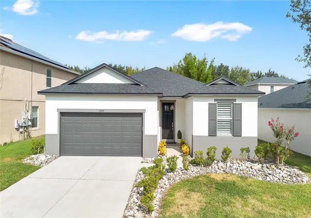 Photo 1 of Single family home for sale at 13547 Pitanga St, Clermont, FL 34711 | MLS# O6437193 | Listing updated on 2026-10-23