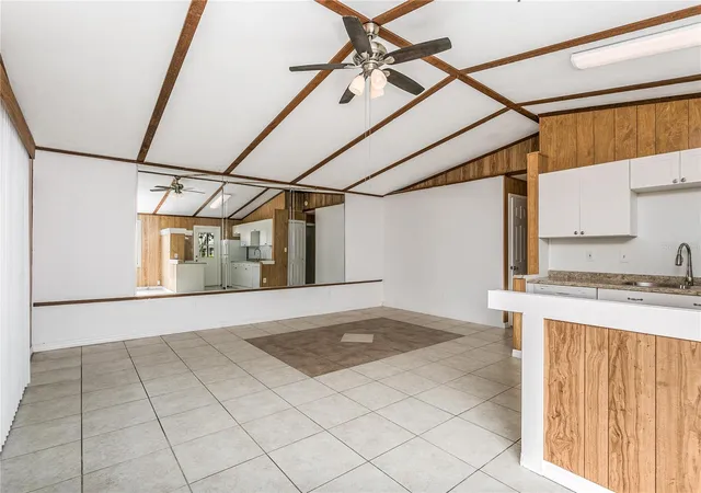 5th image of 1335 S Martin Luther King Jr Ave, Clearwater, FL 33756 | MLS# TB8543200