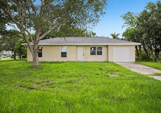 Photo 1 of Single family home for sale at 1975 Narranja St, Punta Gorda, FL 33950 | MLS# OM731243 | Listing updated on 2026-09-28