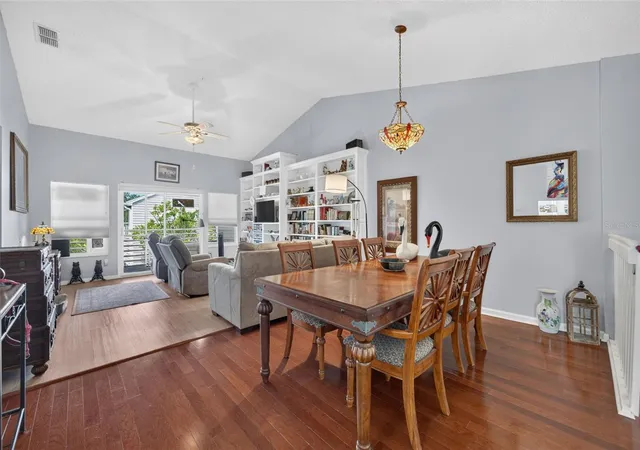 Listing Photo 4 - Condo for sale in building located at 6057 Lake Pointe Dr, Orlando, FL 32822 - Unit #410