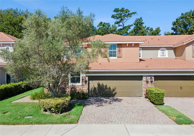 Photo 1 of Townhouse for sale at 624 Venice Pl, Sanford, FL 32771 | MLS# O6437215 | Listing updated on 2026-09-01