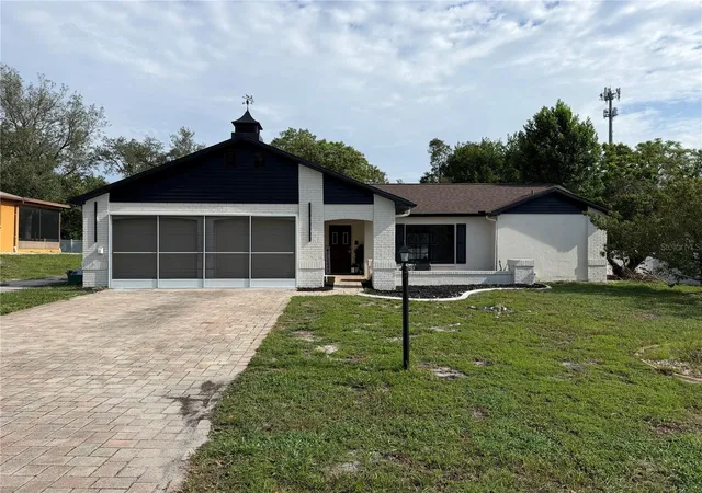 Photo 2 of Single family home for sale at 8185 Philatelic Dr, Spring Hill, FL 34606 | MLS# TB8543239 | Listing updated on 2026-09-01