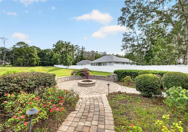 Photo 3 of Single family home for sale at 4015 SE 22nd Street, Ocala, FL 34471 | MLS# OM731251 | Listing updated on 2026-09-28