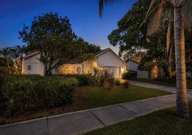 Photo 1 of Single family home for sale at 1620 Country Ln, Dunedin, FL 34698 | MLS# TB8543255 | Listing updated on 2026-10-13