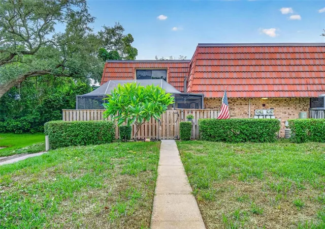 Photo 1 of Townhouse for sale at 2612 6Th Ct, Palm Harbor, FL 34684 | MLS# TB8543256 | Listing updated on 2026-10-08