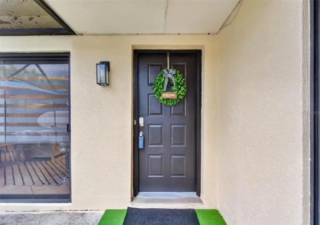 Photo 3 of Townhouse for sale at 2612 6Th Ct, Palm Harbor, FL 34684 | MLS# TB8543256 | Listing updated on 2026-10-08
