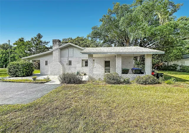 Photo 3 of Single family home for sale at 3271 Robinson St, Zellwood, FL 32798 | MLS# O6437249 | Listing updated on 2026-10-08