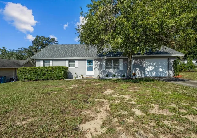 Photo 1 of Sale Pending at 515 N 7th St, Lake Wales, FL 33853 | MLS# S5156478 | Listing updated on 2026-09-04