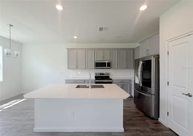 Photo 3 of Single family home for sale at 1365 Yorkdale Rd, Davenport, FL 33837 | MLS# O6437253 | Listing updated on 2026-09-27