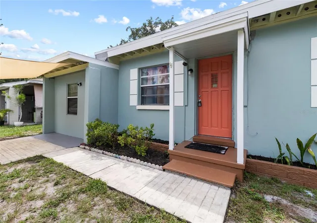 Photo 2 of Single family home for sale at 5410 14Th Ave S, Gulfport, FL 33707 | MLS# TB8543267 | Listing updated on 2026-09-15