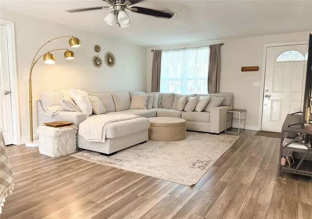 Photo 2 of Single family home for sale at 4321 Peacock Rd, Spring Hill, FL 34608 | MLS# S5156480 | Listing updated on 2026-09-01