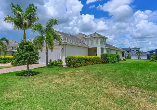 Photo 1 of Single family home for sale at 10715 Klee Ave, Bradenton, FL 34212 | MLS# A4704304 | Listing updated on 2026-10-07