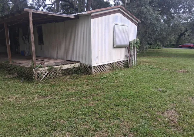Photo 5 of Manufactured home for sale at 19399 Fort Dade Ave, Brooksville, FL 34601 | MLS# TB8543288 | Listing updated on 2026-08-31