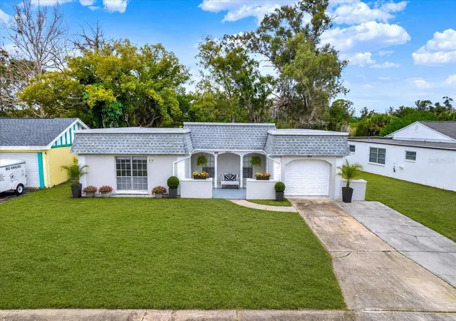 Photo 2 of Single family home for sale at 3349 Overland Dr, Holiday, FL 34691 | MLS# TB8543294 | Listing updated on 2026-09-03