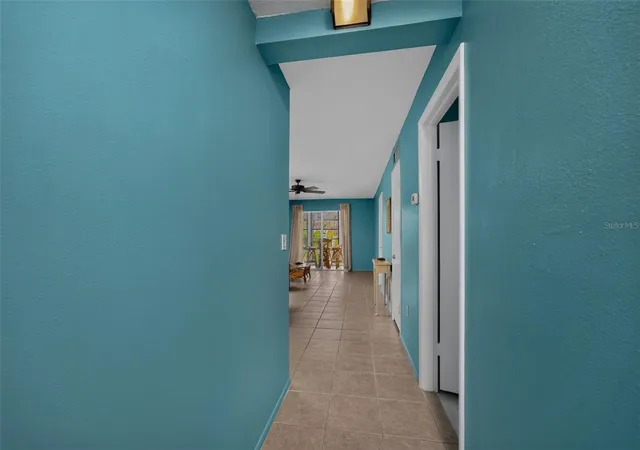 Photo 3 of Condo for sale at 708 Tamiami Trl S #317, Venice, FL 34285 | MLS# D6148592 | Listing updated on 2026-10-20