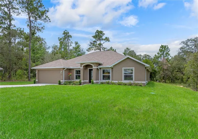 Photo 2 of Single family home for sale at 13048 Kittiwake Rd, Weeki Wachee, FL 34614 | MLS# W7888991 | Listing updated on 2026-08-29