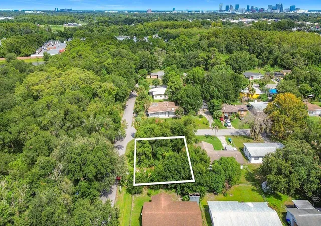 Photo 3 of Land for sale at 950 Pinedale Ave, Orlando, FL 32808 | MLS# O6437280 | Listing updated on 2026-08-29