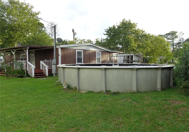 Photo 36 of Manufactured home for sale at 135 Sportsman Rd, Satsuma, FL 32189 | MLS# O6437281 | Listing updated on 2026-08-28