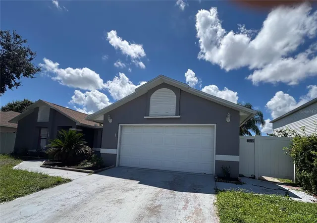 Photo 3 of Single family home for sale at 119 Birmingham Dr, Kissimmee, FL 34758 | MLS# S5156492 | Listing updated on 2026-09-01