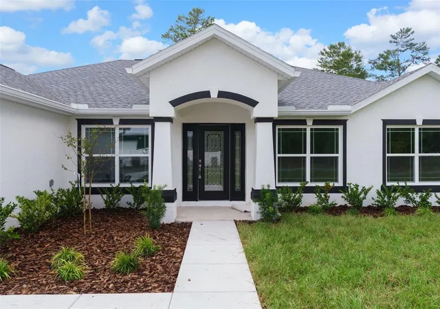 Photo 3 of Single family home for sale at 13058 Kittiwake Rd, Weeki Wachee, FL 34614 | MLS# W7888992 | Listing updated on 2026-08-28