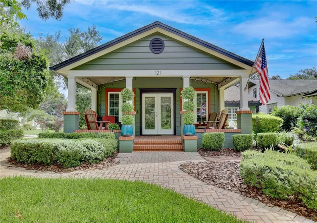 Photo 1 of Single family home for sale at 121 Rosearden Dr, Orlando, FL 32803 | MLS# O6437287 | Listing updated on 2026-09-03