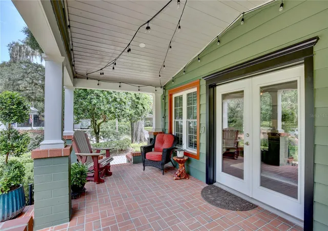 Photo 4 of Single family home for sale at 121 Rosearden Dr, Orlando, FL 32803 | MLS# O6437287 | Listing updated on 2026-09-03