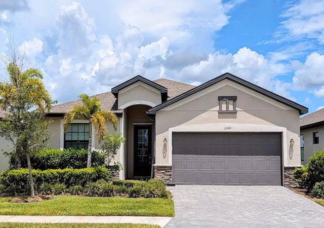 Photo 1 of Single family home for sale at 11100 Balfour St, Venice, FL 34293 | MLS# A4704312 | Listing updated on 2026-10-21
