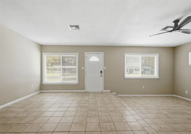 Photo 4 of Single family home for sale at 509 Scenic St, Leesburg, FL 34748 | MLS# O6437308 | Listing updated on 2026-10-20