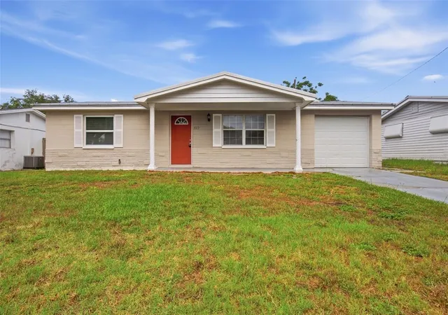 Photo 2 of Single family home for sale at 3319 Cantrell St, Holiday, FL 34690 | MLS# O6437316 | Listing updated on 2026-09-01