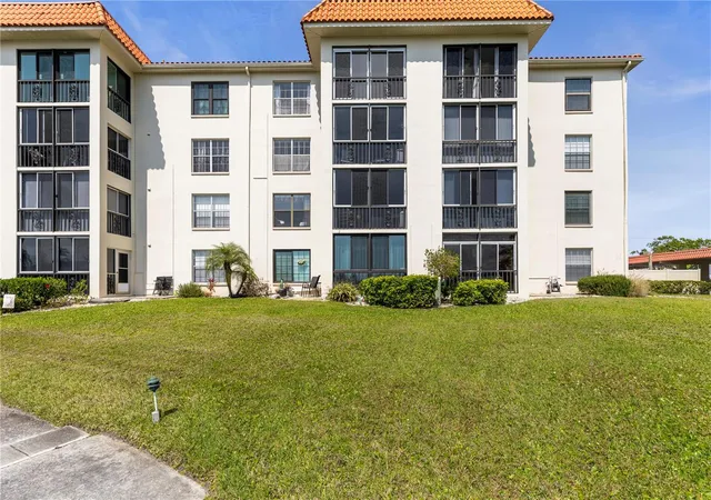 4th image of 19029 Us Hwy 19 N #8-25, Clearwater, FL 33764 | MLS# TB8543340
