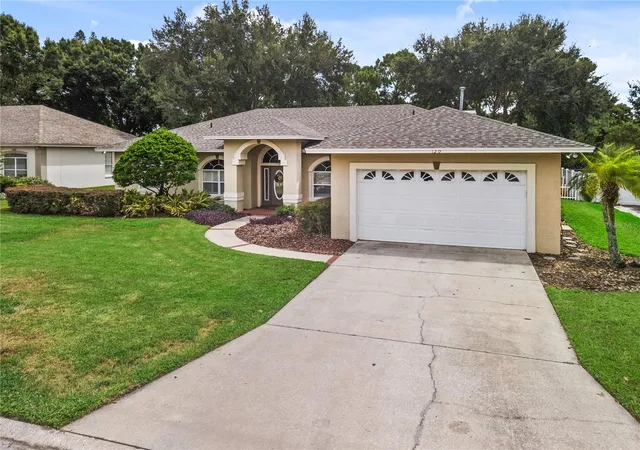 Photo 3 of Single family home for sale at 120 Lake Mariam Way, Winter Haven, FL 33884 | MLS# P4939726 | Listing updated on 2026-09-22