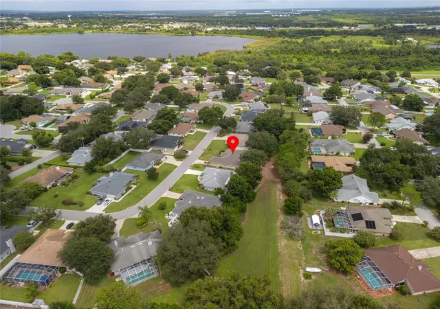 Photo 4 of Single family home for sale at 120 Lake Mariam Way, Winter Haven, FL 33884 | MLS# P4939726 | Listing updated on 2026-09-22