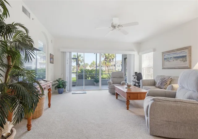 Listing Photo 3 - Condo for sale in building located at 418 Laurel Lake Dr, VENICE, FL 34292 - Unit #106