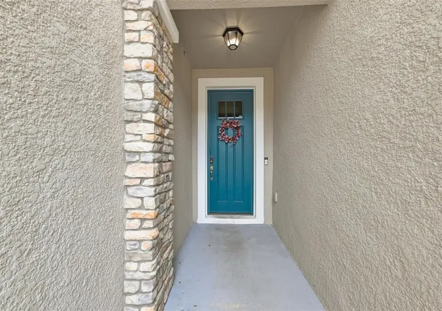 Photo 3 of Townhouse for sale at 17871 Stella Moon Pl, Lutz, FL 33558 | MLS# TB8543349 | Listing updated on 2026-08-29
