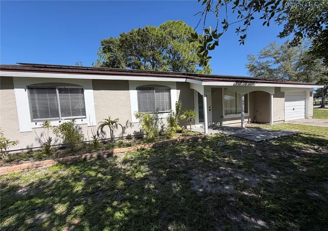 Photo 3 of Sale Pending at 5493 Trekell St, North Port, FL 34287 | MLS# A4704318 | Listing updated on 2026-09-03