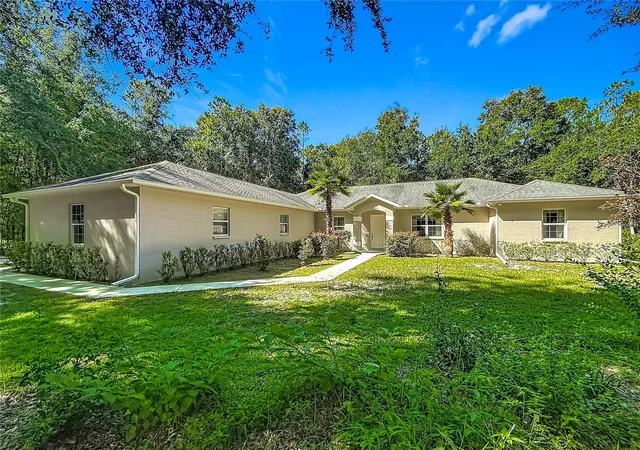 Single family home for sale at 10620 NE 104th Circle, OXFORD, FL 34484 | MLS# G5117080