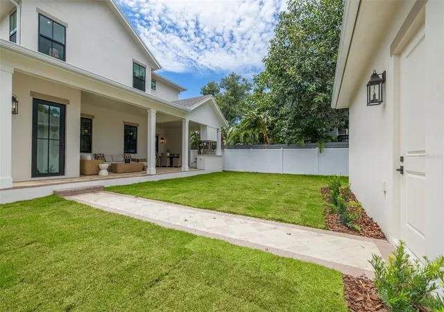 Photo 2 of Single family home for sale at 1037 26th Ave N, St Petersburg, FL 33704 | MLS# TB8543351 | Listing updated on 2026-09-02