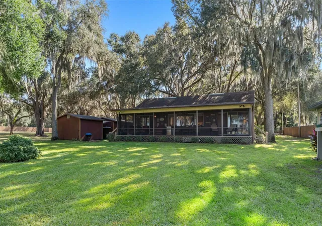 Photo 4 of Sale Pending at 6185 W Riverbend Rd, Dunnellon, FL 34433 | MLS# OM731271 | Listing updated on 2026-10-09