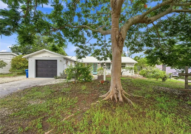 Photo 1 of Single family home for sale at 540 Blackburn St, Englewood, FL 34223 | MLS# C7530088 | Listing updated on 2026-08-30