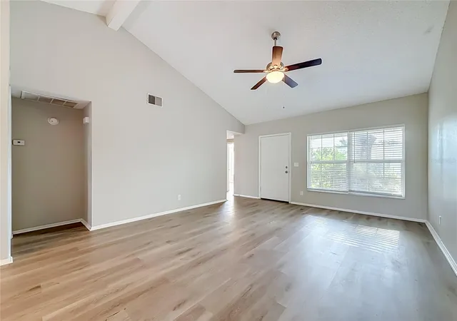 Photo 4 of Single family home for sale at 7606 Woodland Oaks Ct, Tampa, FL 33615 | MLS# TB8543357 | Listing updated on 2026-10-06
