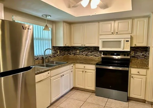 3rd image of 2529 Oakleaf Ln #30C, Clearwater, FL 33763 | MLS# TB8543365