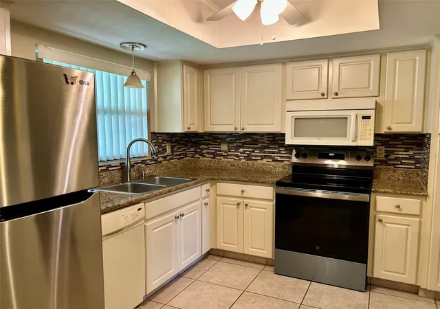 Photo 2 of House for sale at 2529 Oakleaf Ln #30C, Clearwater, FL 33763 | MLS# TB8543365 | Listing updated on 2026-10-15